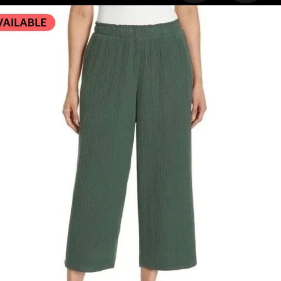 Jessica Simpson Women’s Green Bottoms - Picture 1 of 3